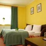 Pokoj dwuosobowy double lux w Hotelu Trzy Światy w Gliwicach